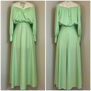VTG 70s Does 40s Celadon Green Maxi Dress Polyester Lace Prairie Sz XS